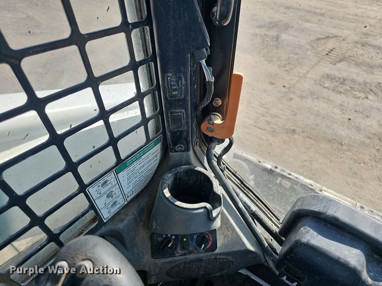 image for item DS4655 2018 Bobcat T870 tracked skid steer loader