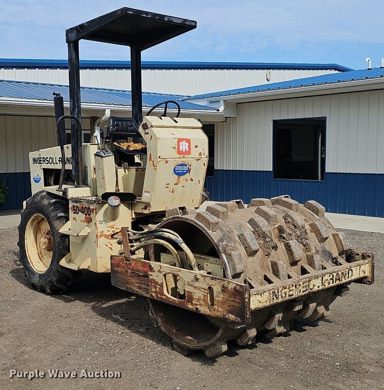 image for item DS4656 1988 Ingersoll Rand SD40D single drum vibratory roller