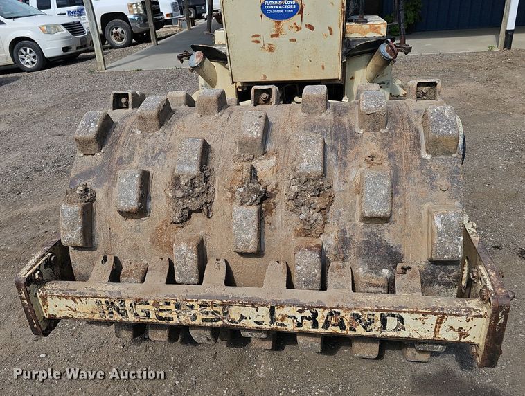 image for item DS4656 1988 Ingersoll Rand SD40D single drum vibratory roller