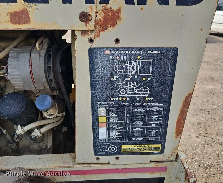image for item DS4656 1988 Ingersoll Rand SD40D single drum vibratory roller