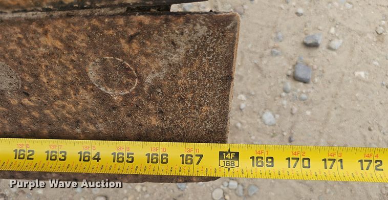 image for item DS4657 1985 John Deere 670A motor grader