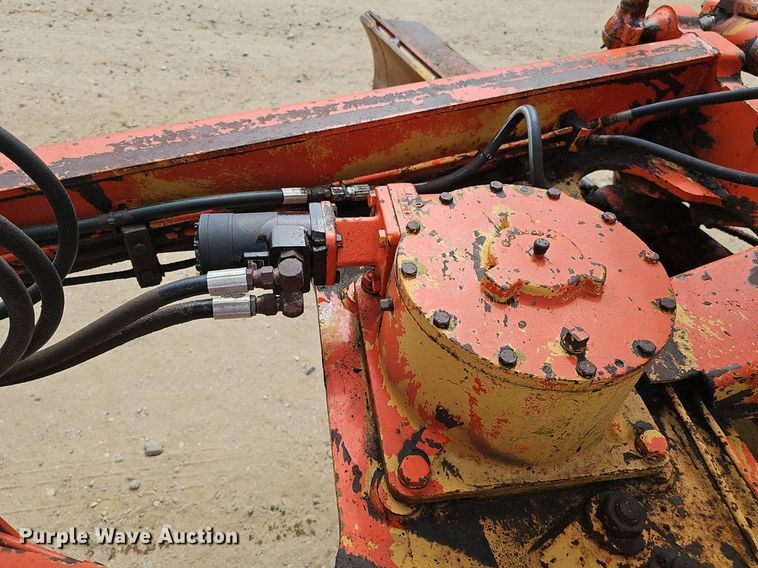 image for item DS4657 1985 John Deere 670A motor grader