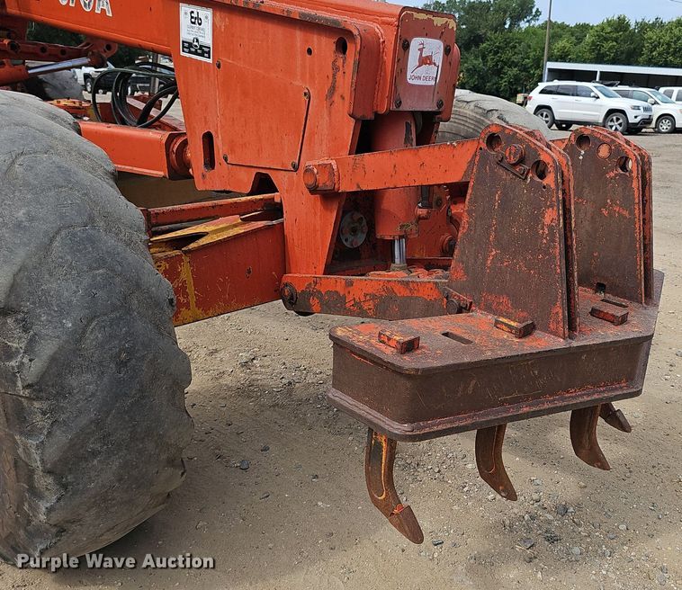 image for item DS4657 1985 John Deere 670A motor grader