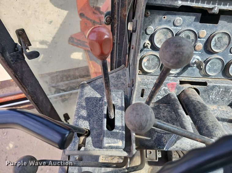 image for item DS4657 1985 John Deere 670A motor grader