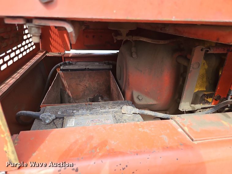 image for item DS4657 1985 John Deere 670A motor grader