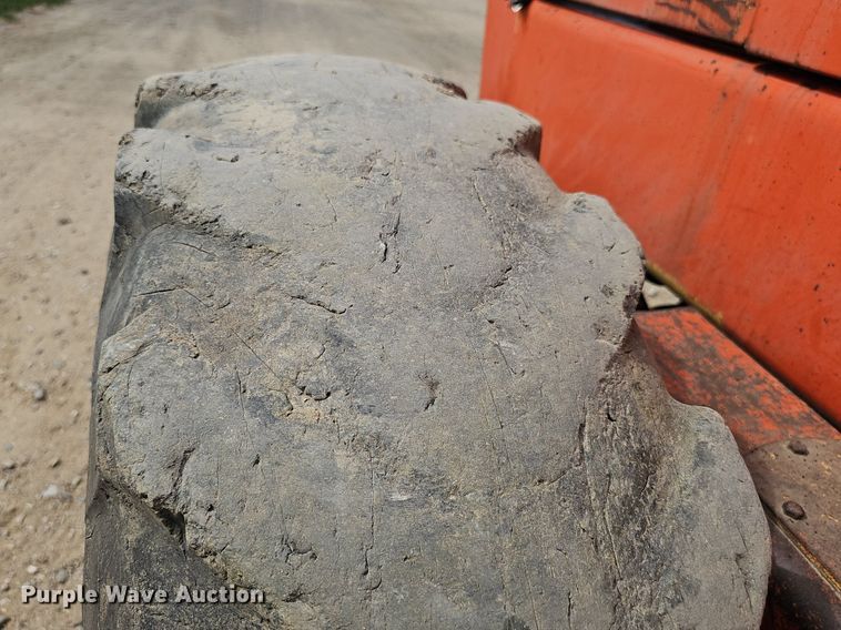 image for item DS4657 1985 John Deere 670A motor grader