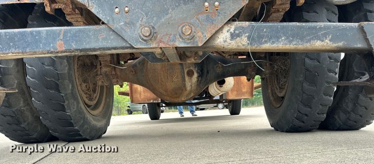 image for item DV5865 1972 Ford  F600 with Vermeer tree spade