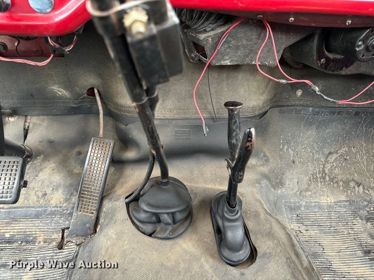 image for item DV5865 1972 Ford  F600 with Vermeer tree spade