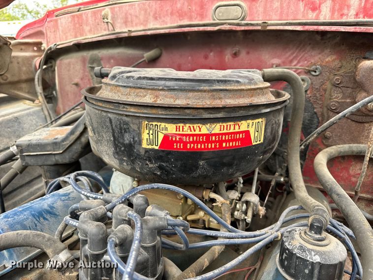 image for item DV5865 1972 Ford  F600 with Vermeer tree spade