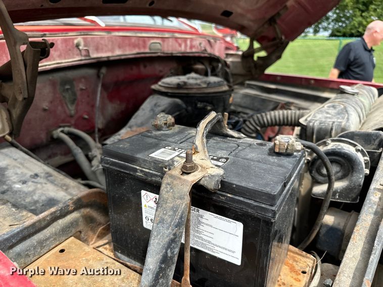 image for item DV5865 1972 Ford  F600 with Vermeer tree spade