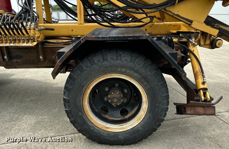 image for item DV5865 1972 Ford  F600 with Vermeer tree spade