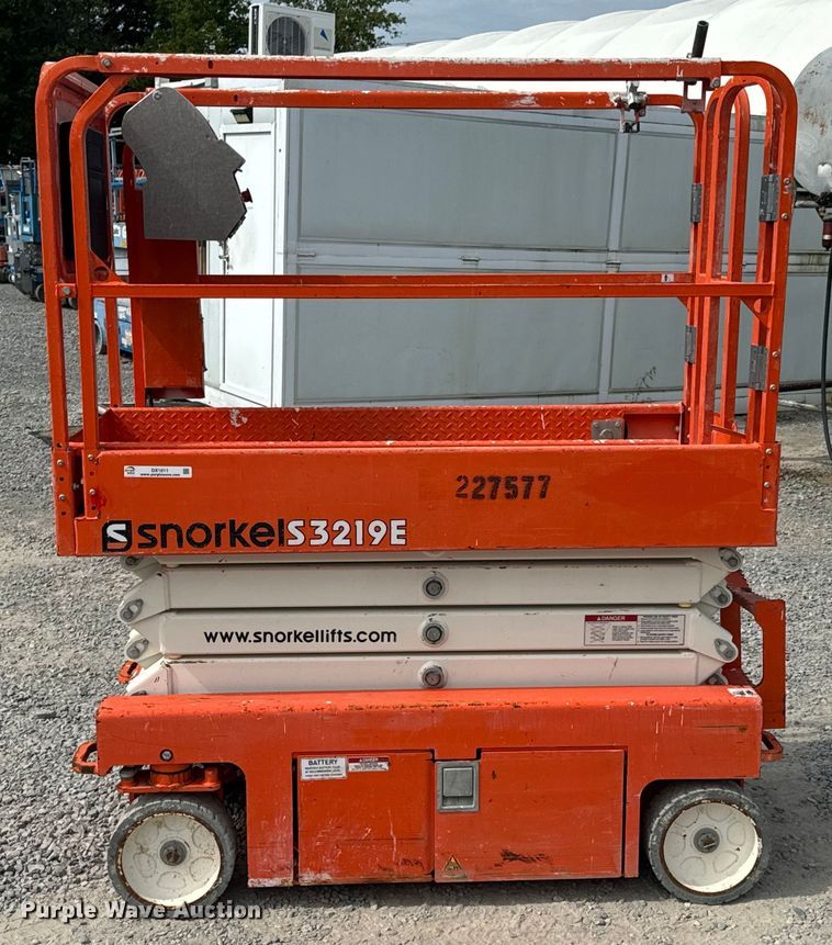 image for item DX1011 2019 Snorkel S3219E scissor lift