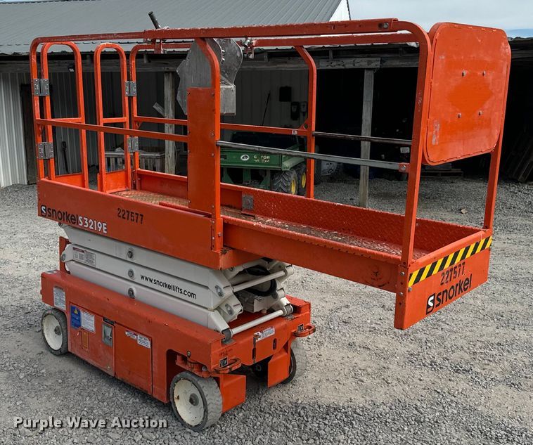 image for item DX1011 2019 Snorkel S3219E scissor lift