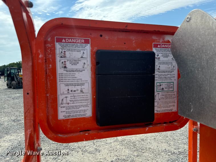 image for item DX1011 2019 Snorkel S3219E scissor lift