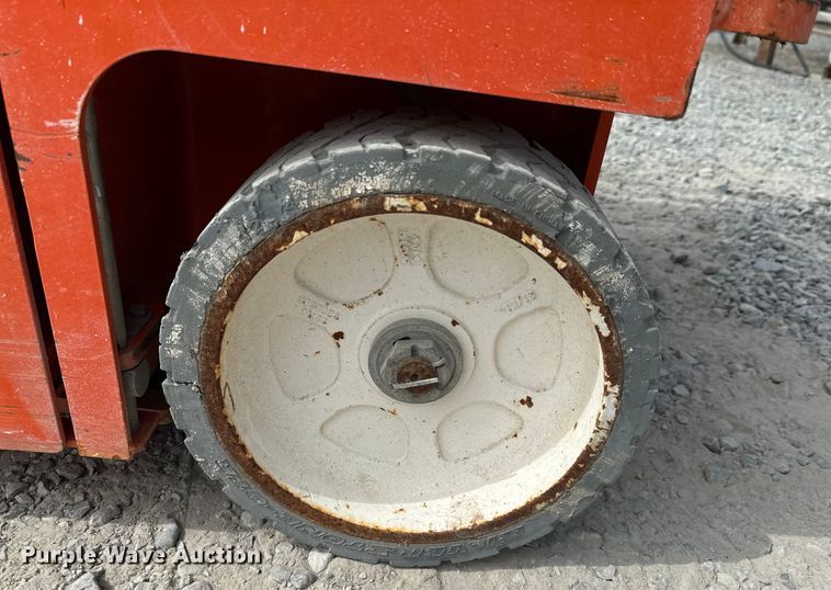 image for item DX1011 2019 Snorkel S3219E scissor lift