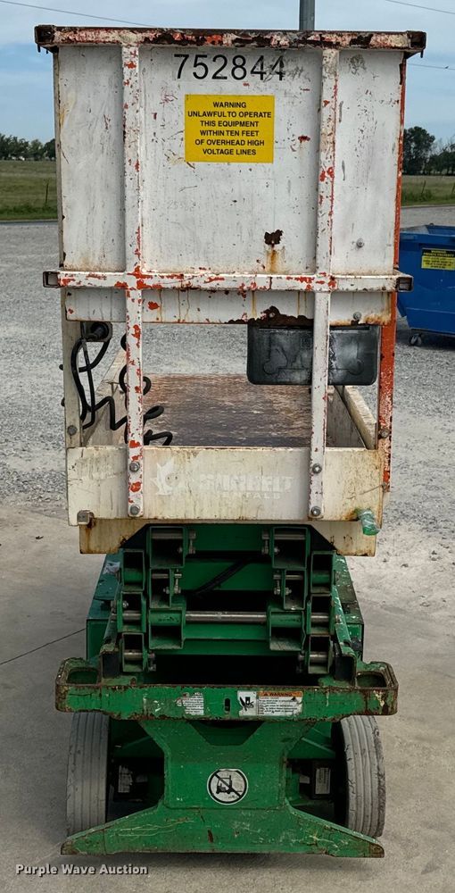 image for item DX1012 2015 JLG 1932RS scissor lift