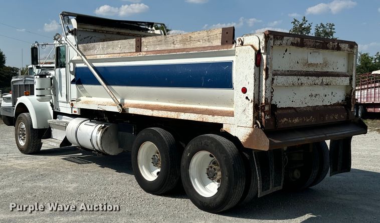 image for item DX1033 1994 Kenworth W900B dump truck