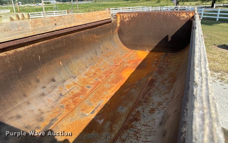 image for item DX1033 1994 Kenworth W900B dump truck