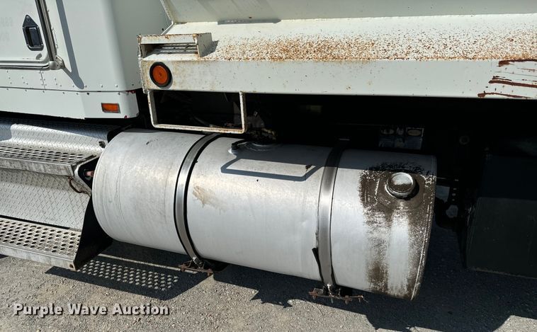 image for item DX1033 1994 Kenworth W900B dump truck