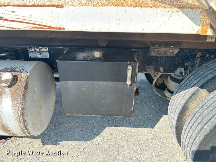 image for item DX1033 1994 Kenworth W900B dump truck