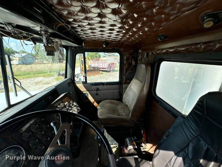 image for item DX1033 1994 Kenworth W900B dump truck