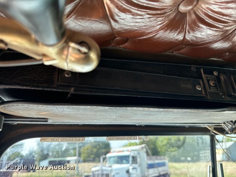 image for item DX1033 1994 Kenworth W900B dump truck