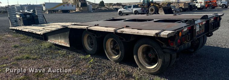 image for item DX3516 1986 Trail King 1552-4800 lowboy equipment trailer