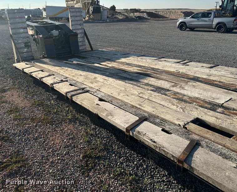 image for item DX3516 1986 Trail King 1552-4800 lowboy equipment trailer