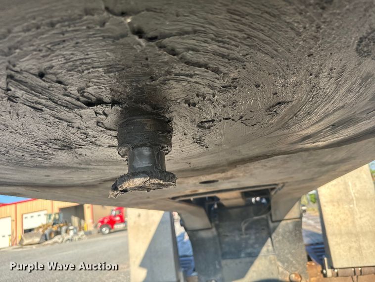 image for item DX3516 1986 Trail King 1552-4800 lowboy equipment trailer