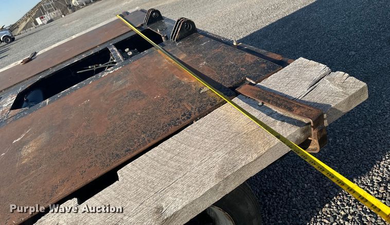 image for item DX3516 1986 Trail King 1552-4800 lowboy equipment trailer