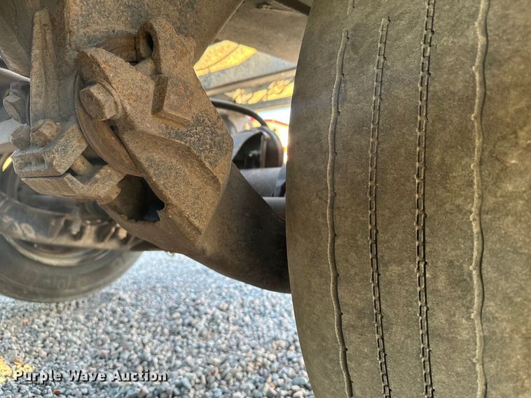 image for item DX3516 1986 Trail King 1552-4800 lowboy equipment trailer