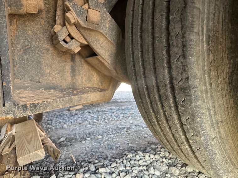 image for item DX3516 1986 Trail King 1552-4800 lowboy equipment trailer