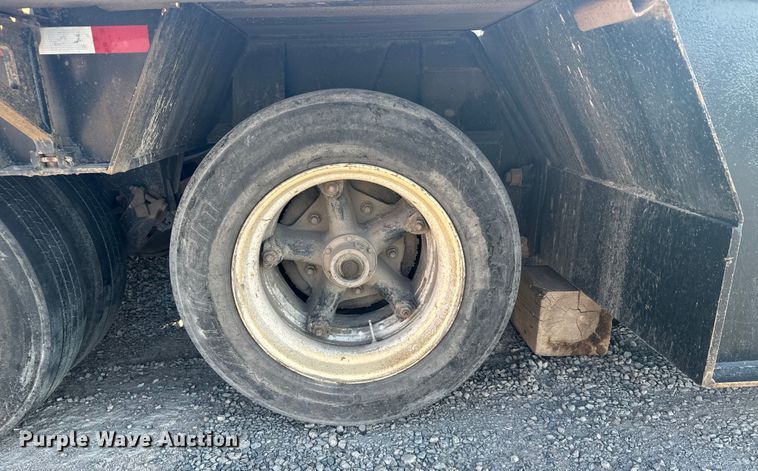 image for item DX3516 1986 Trail King 1552-4800 lowboy equipment trailer