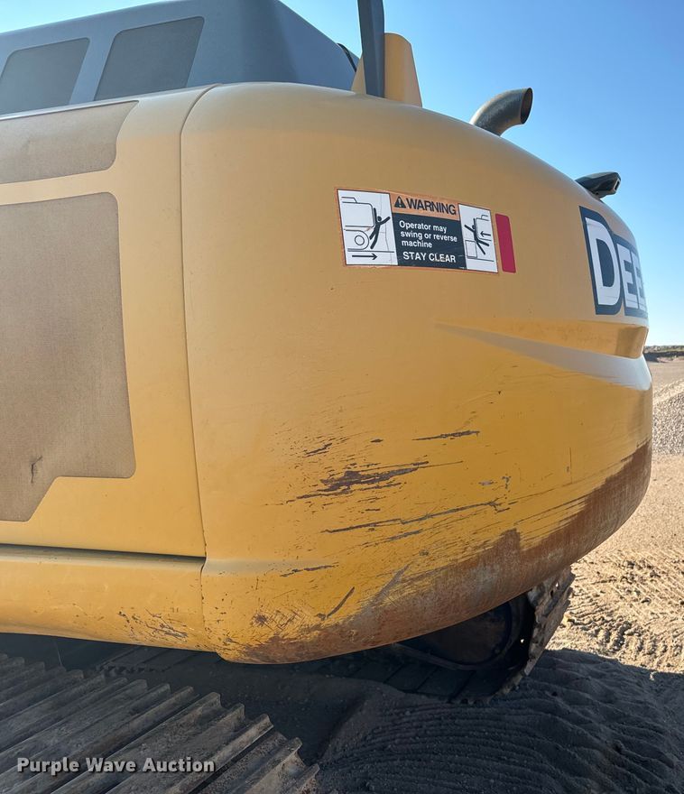 image for item DX3517 2014 John Deere  290G excavator