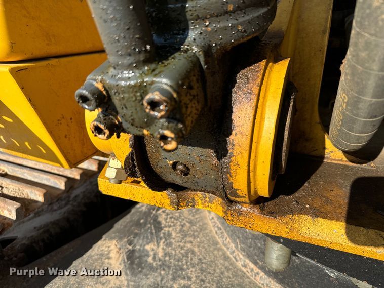 image for item DX3517 2014 John Deere  290G excavator