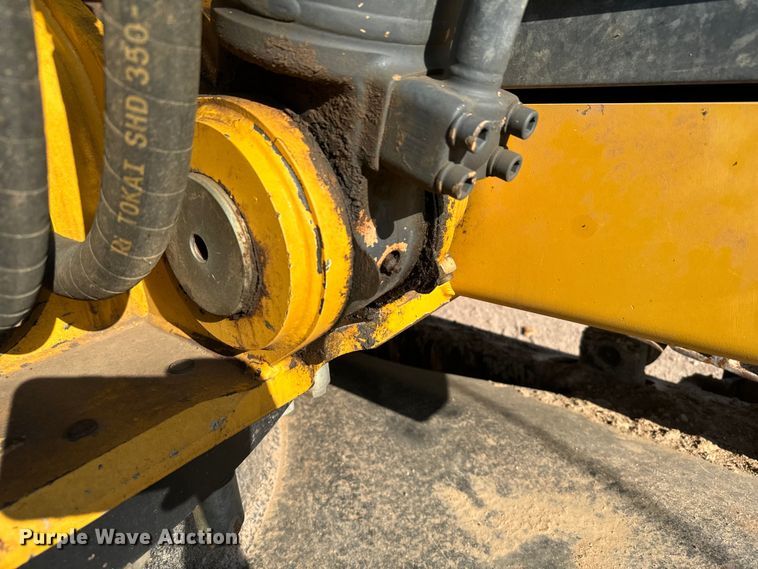 image for item DX3517 2014 John Deere  290G excavator