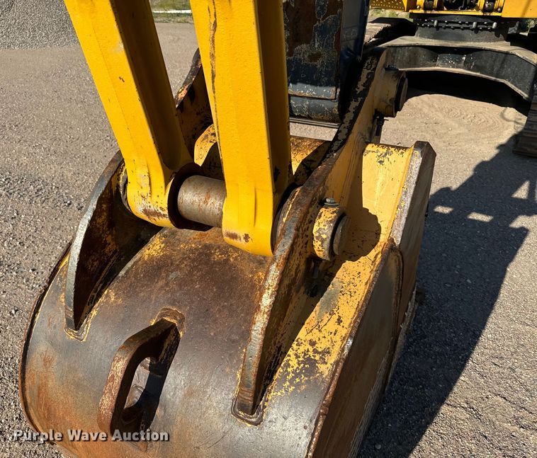 image for item DX3517 2014 John Deere  290G excavator