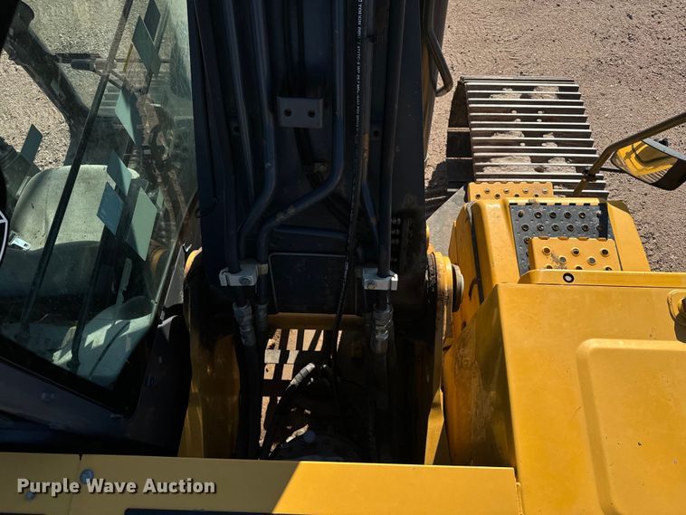 image for item DX3517 2014 John Deere  290G excavator