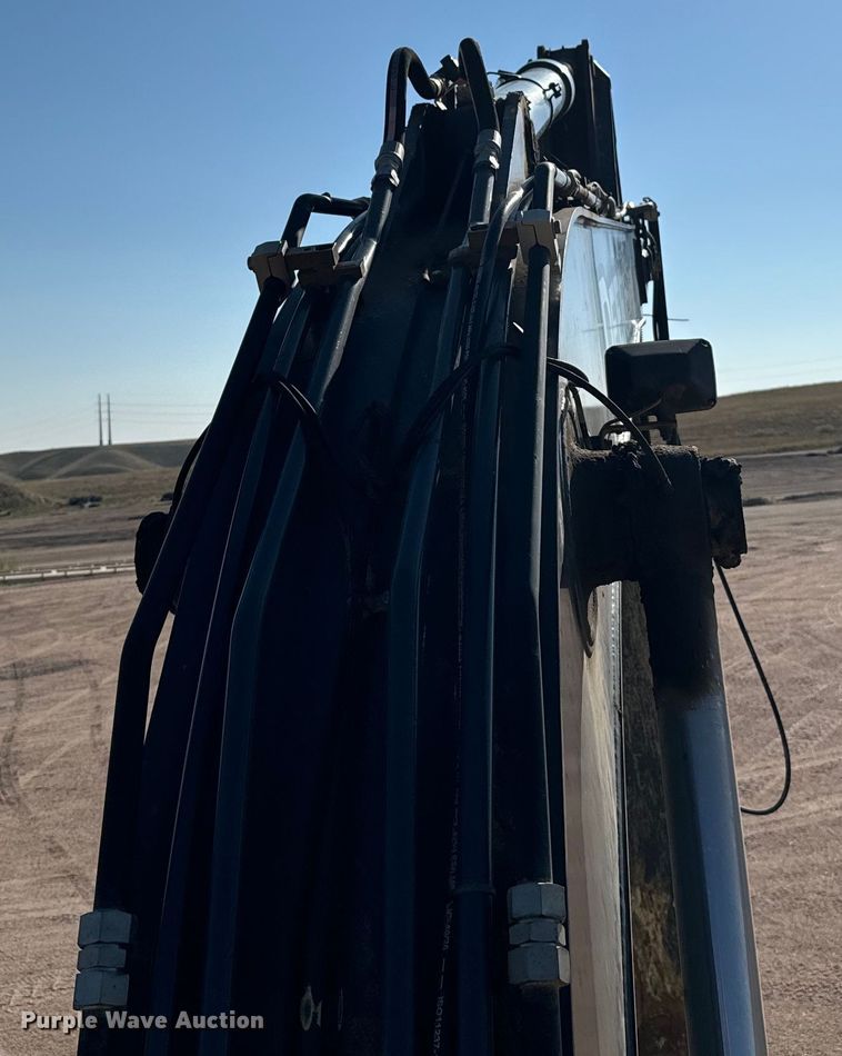 image for item DX3517 2014 John Deere  290G excavator