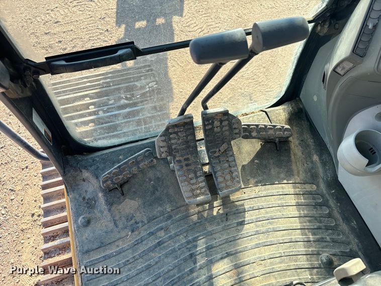 image for item DX3517 2014 John Deere  290G excavator