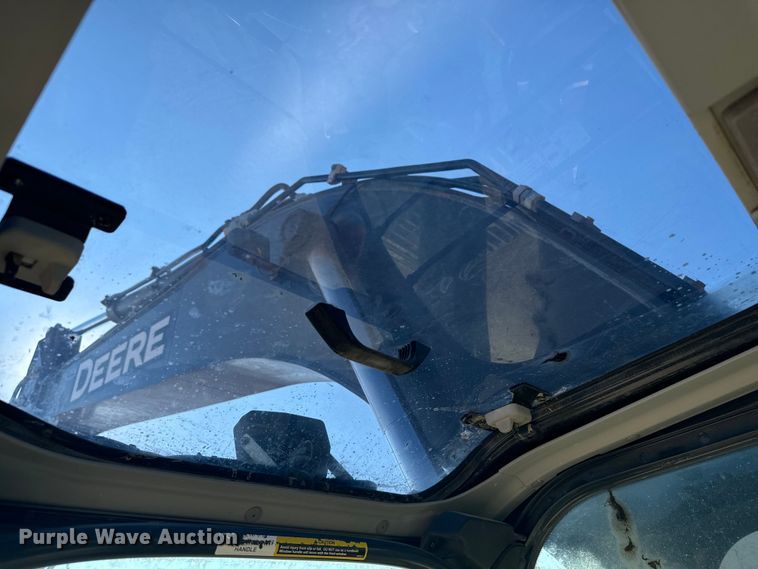 image for item DX3517 2014 John Deere  290G excavator