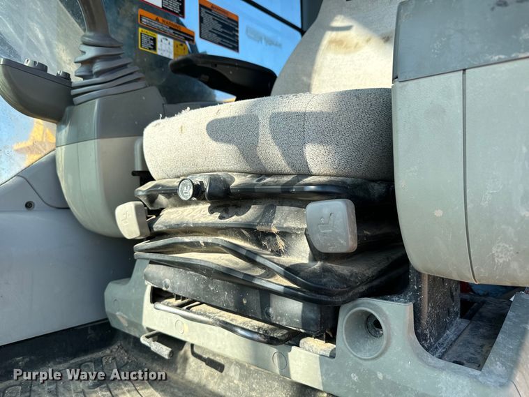 image for item DX3517 2014 John Deere  290G excavator