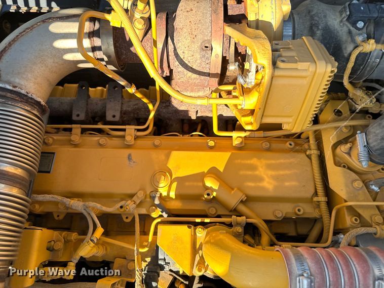 image for item DX3517 2014 John Deere  290G excavator