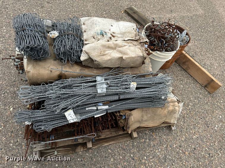 image for item DX3552 Concrete forms