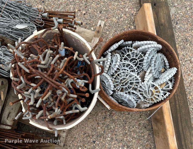 image for item DX3552 Concrete forms