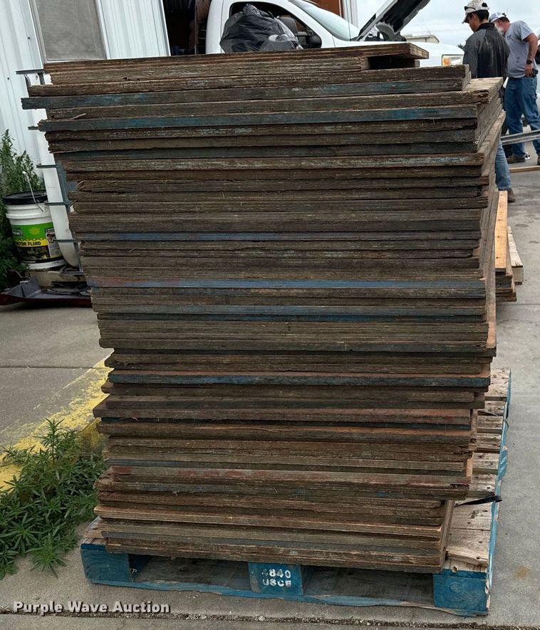 image for item DX3552 Concrete forms