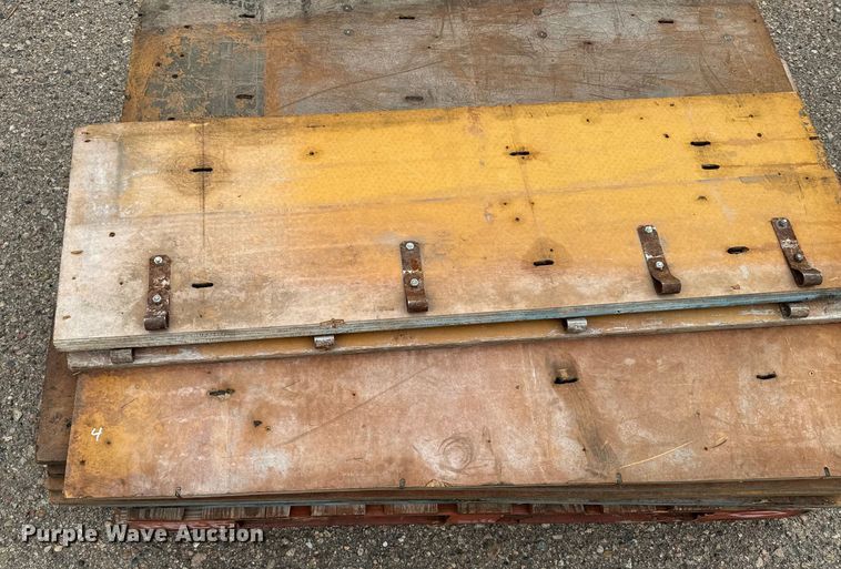 image for item DX3552 Concrete forms