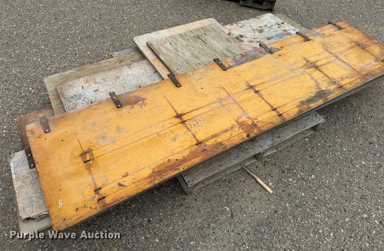 image for item DX3552 Concrete forms