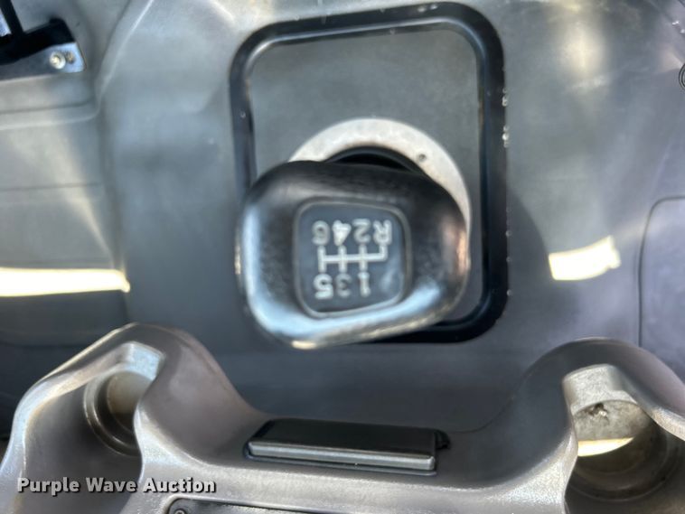 image for item EG0768 2006 Freightliner  Business Class M2 fuel / lube truck