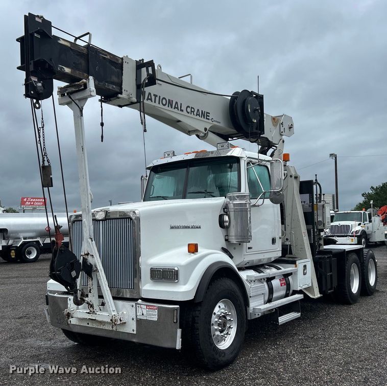 image for item EG0832 2012 Western Star crane truck